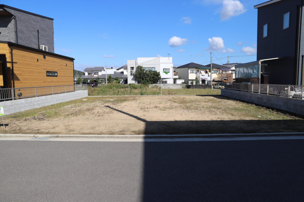 プラスタウン川島38号地　南から撮影