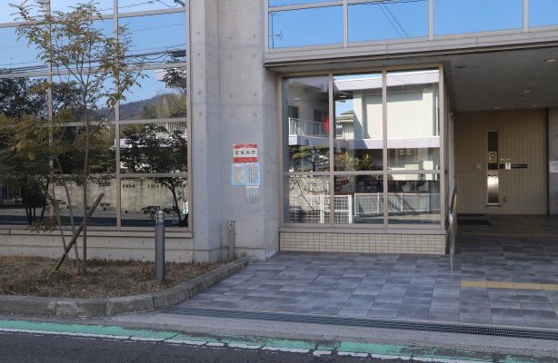 コミュニティバス　高畠病院前停留所