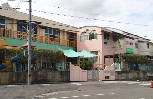 私立よしいけこども園