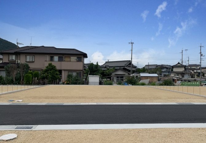 3号地　南より（ロータリーハウスモデルハウス建築予定）