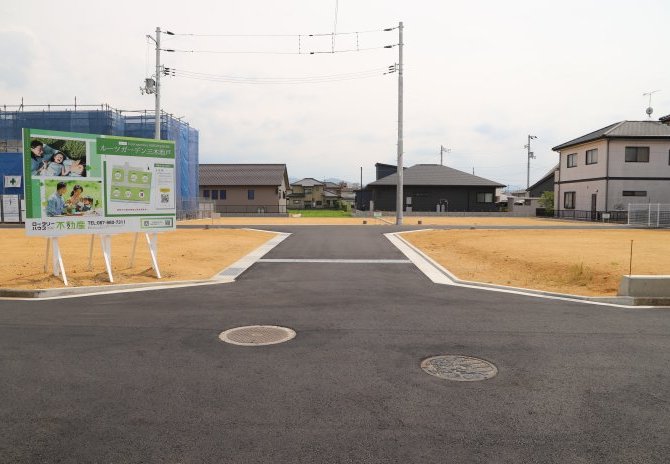 ルーツガーデン三木池戸　進入口