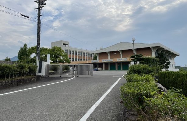 綾川町立滝宮小学校