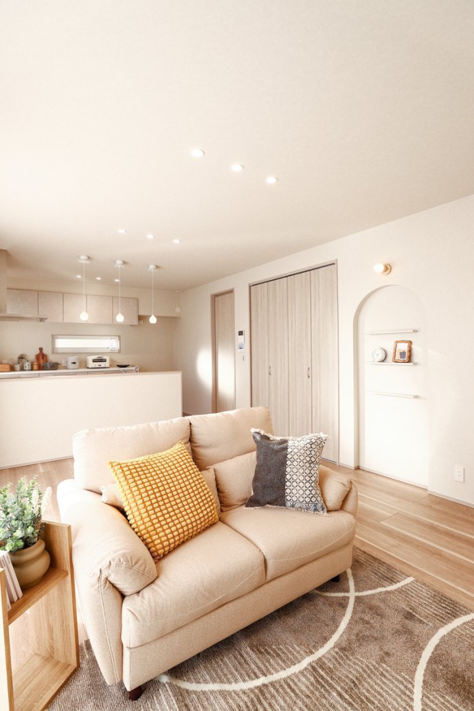 淡色ベージュのナチュラルテイストなLDK