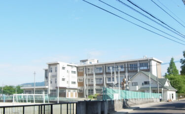 長尾中学校